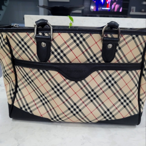 Authentic Vintage Burberry bag - Picture 1 of 14